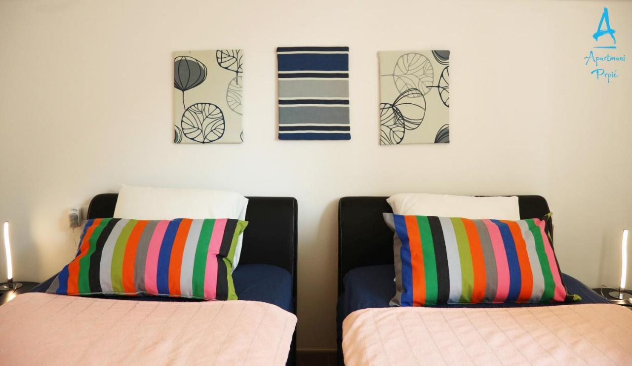 Apartmani Prpic Ražanac Εξωτερικό φωτογραφία