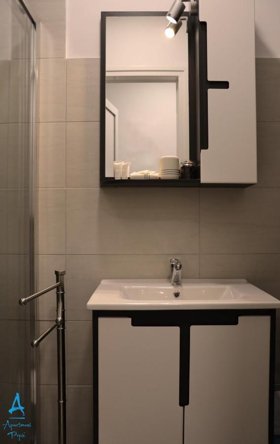 Apartmani Prpic Ražanac Εξωτερικό φωτογραφία