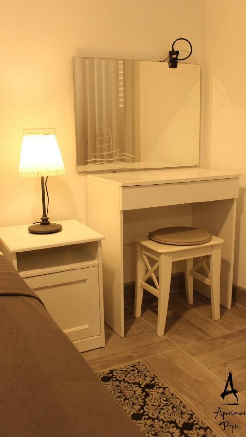 Apartmani Prpic Ražanac Εξωτερικό φωτογραφία