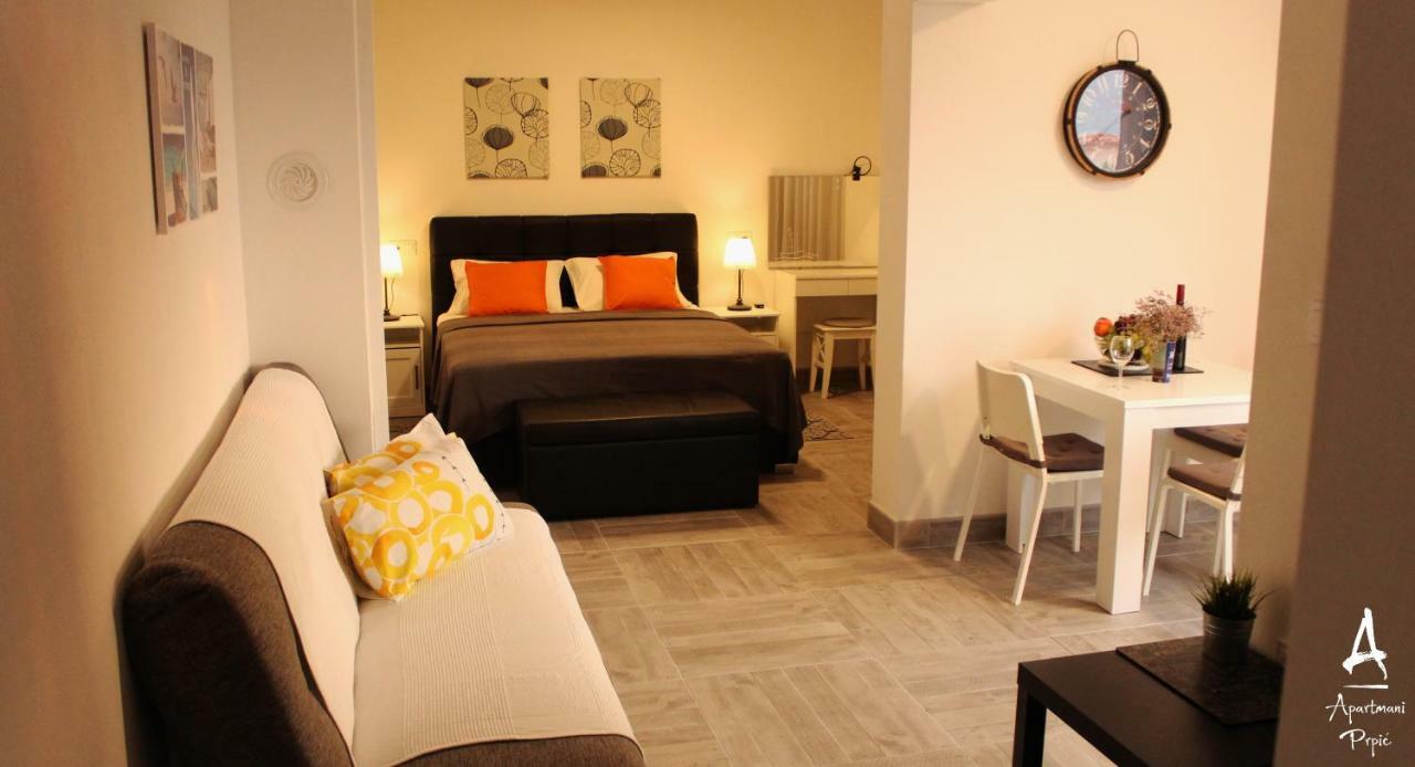 Apartmani Prpic Ražanac Εξωτερικό φωτογραφία