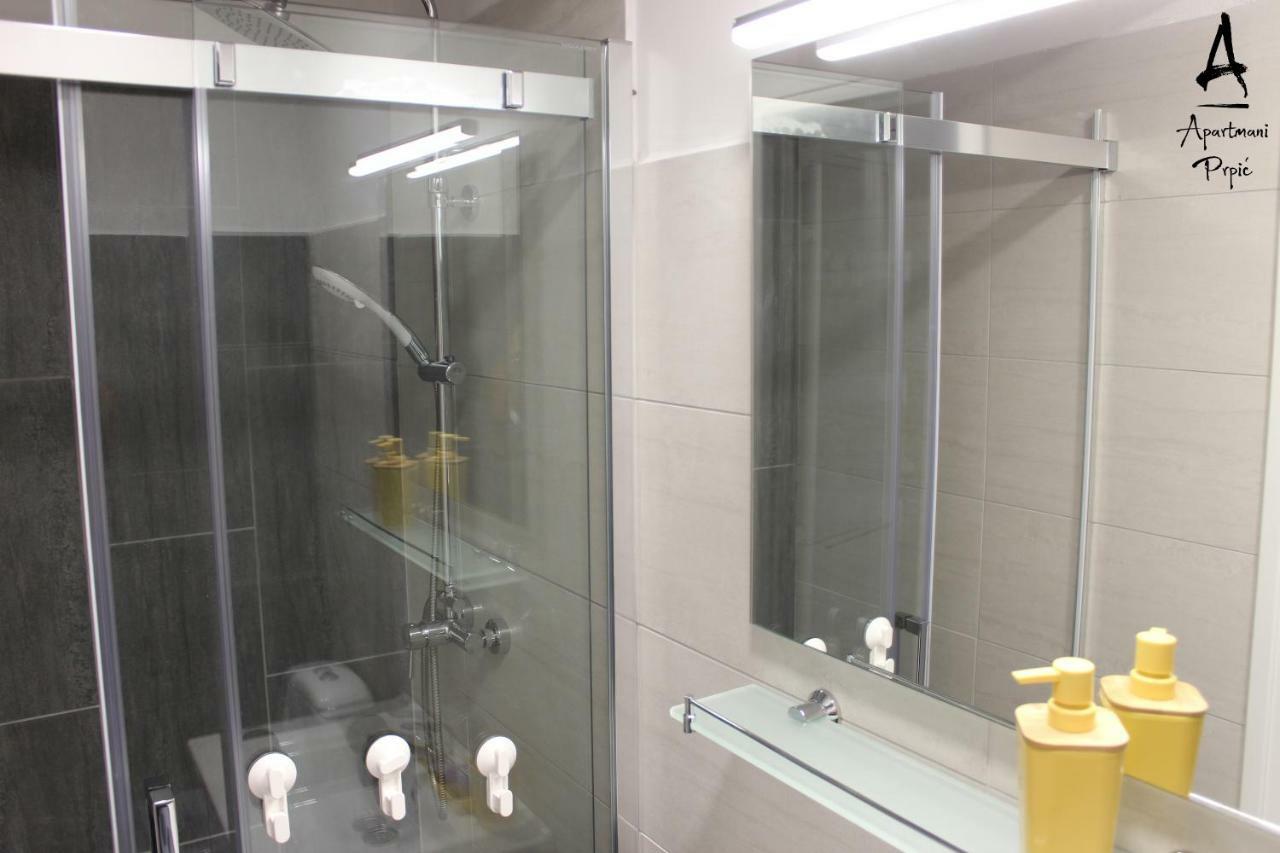 Apartmani Prpic Ražanac Εξωτερικό φωτογραφία